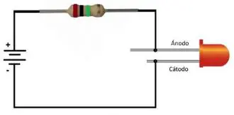 Circuito con LED y resistencia