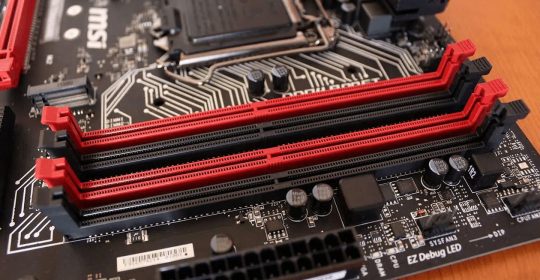 ranura_ram_mainboard Ranura para módulos de memoria RAM tipo DDR3